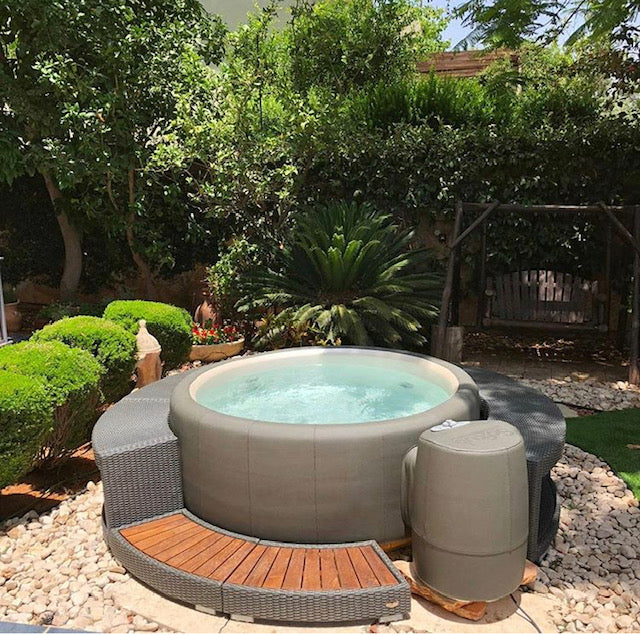 Softub 140 2 Person Hot Tub BayTub Softubs Canada Sofspa 2000